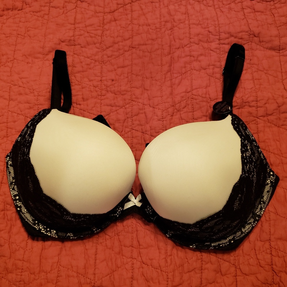 Dream Angels by Victoria's Secret Plunge Bra 34D